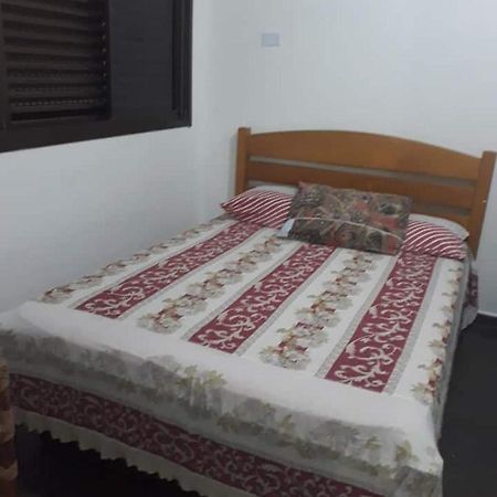 Casa Com Piscina Villa Гуаружа Екстериор снимка